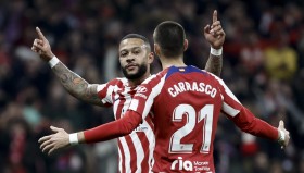 皇马头牌与阿隆索冲突升级：怒摔水瓶引离队传闻